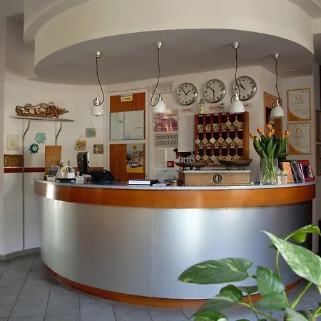 Morgana Marina Di Carrara