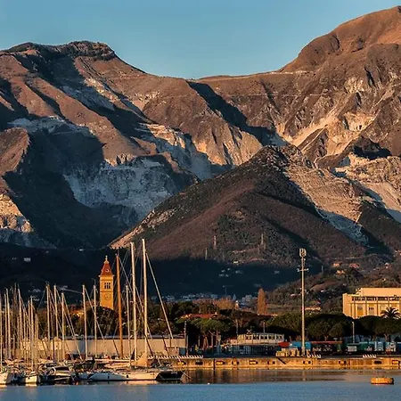 Morgana Hotel Marina Di Carrara